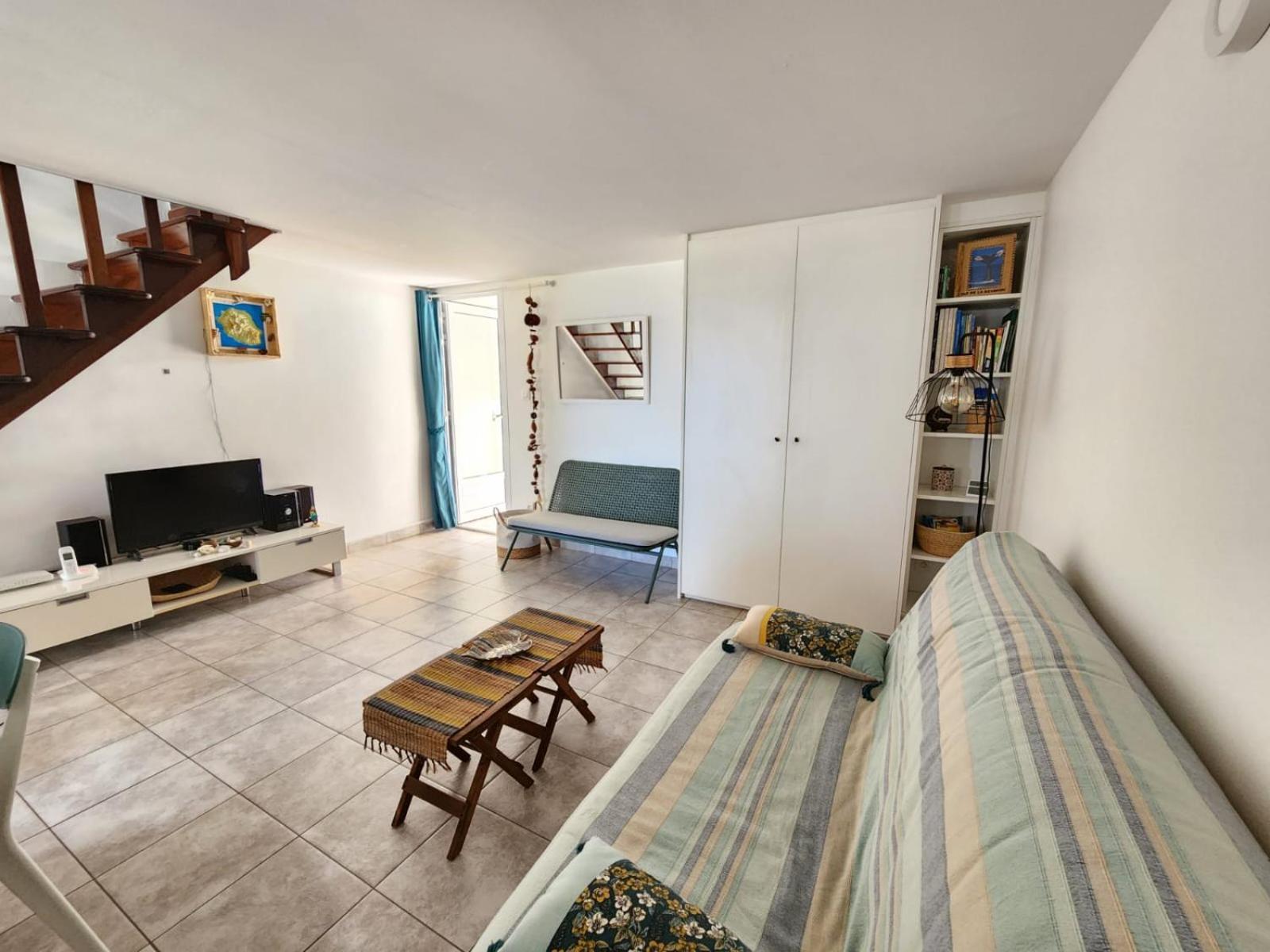 Appartamento Cassiopee Saint-Gilles-les Bains Esterno foto